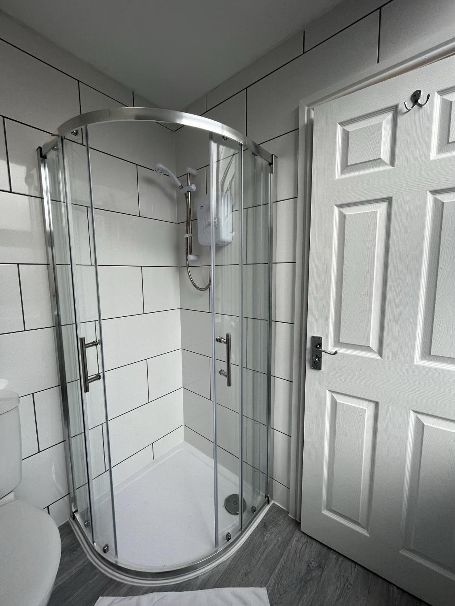 Modern 1 Bed Studios For Comfy Stay In Preston Preston  Room photo